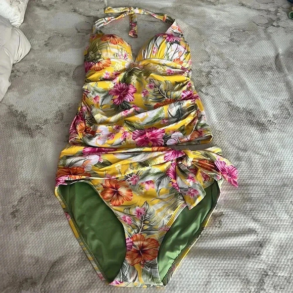 Bleu Rod Beattie Paradiso Halter Wire-Free Tankini Top and Bikini Bottom Size 12 - Picture 8 of 12